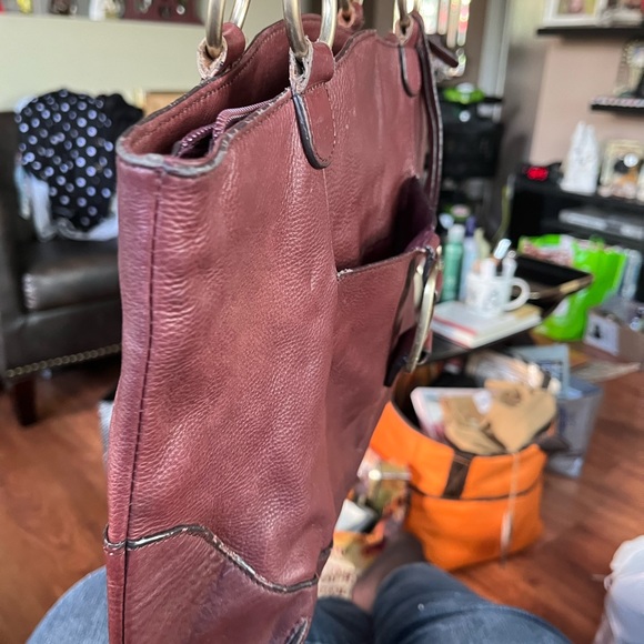 Vintage Burgundy Genuine Leather Gold Toned Hardware Satchel Handbag - Picture 5 of 12